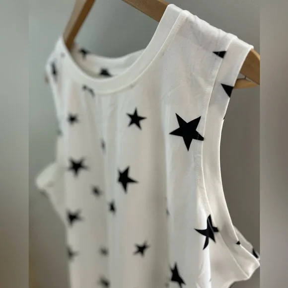 Woman’s sleeveless top. NWOT. White with black star pattern. VERY SOFT! - Picture 4 of 4